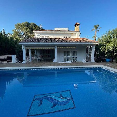 Villa Mis 5 Amores Con Piscina Бенидорм Экстерьер фото