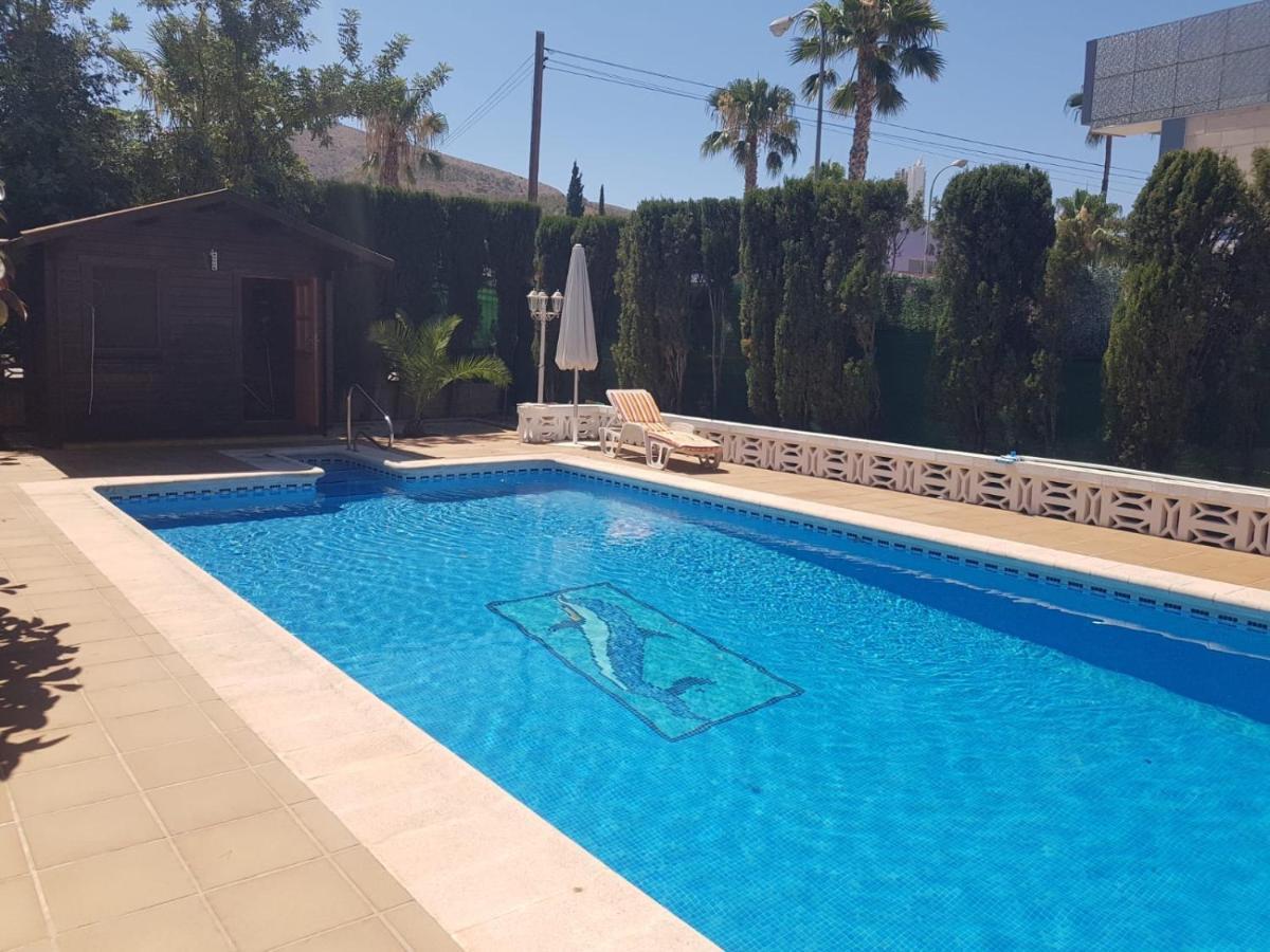 Villa Mis 5 Amores Con Piscina Бенидорм Экстерьер фото