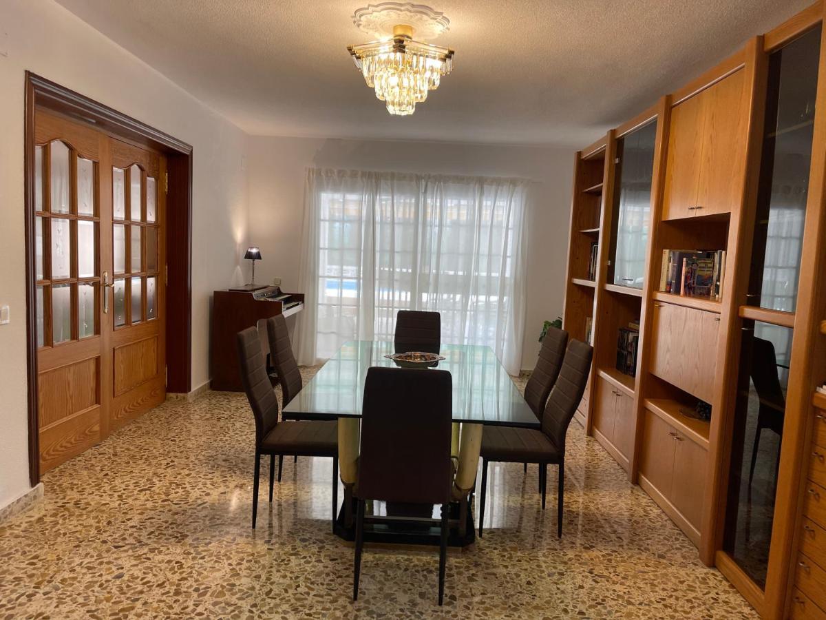 Villa Mis 5 Amores Con Piscina Бенидорм Экстерьер фото
