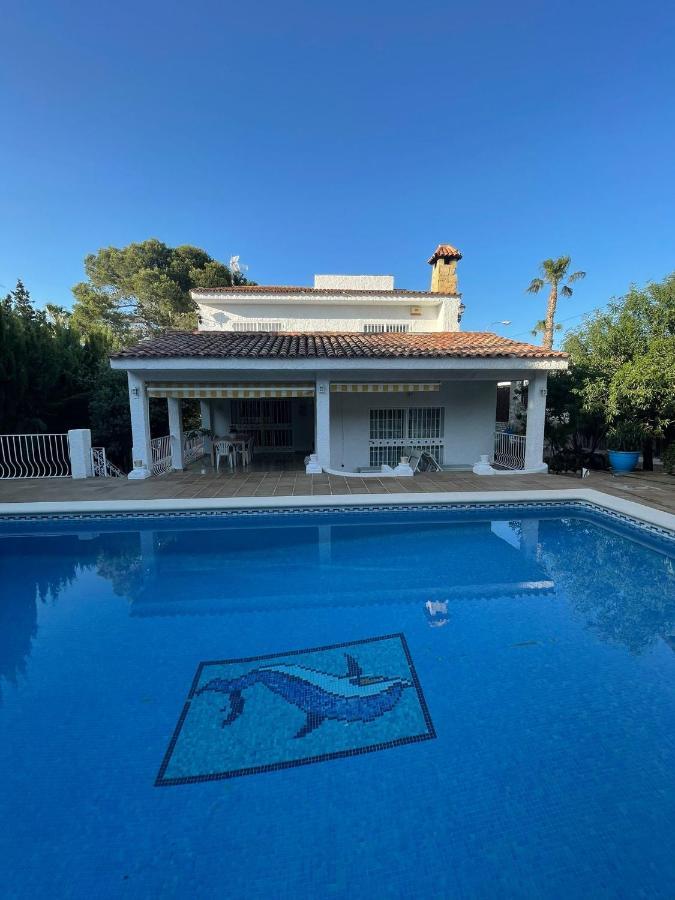 Villa Mis 5 Amores Con Piscina Бенидорм Экстерьер фото