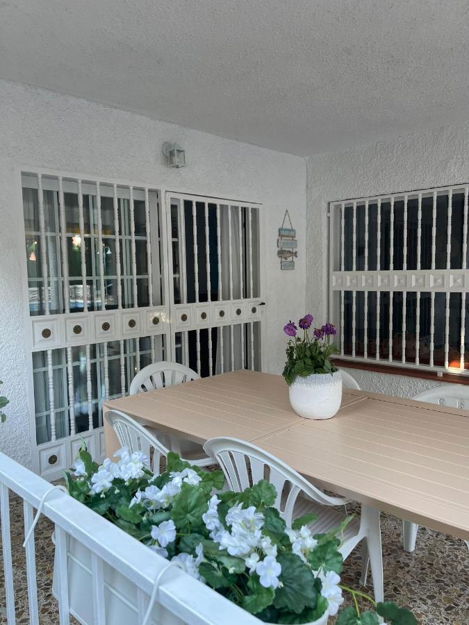 Villa Mis 5 Amores Con Piscina Бенидорм Экстерьер фото